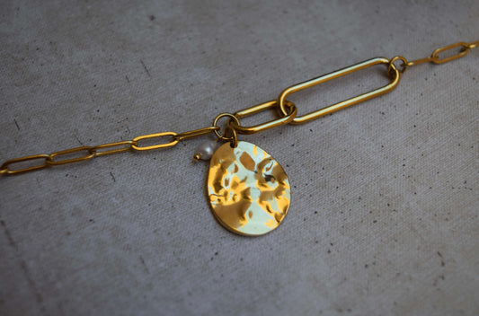 COLLIER NELLY 