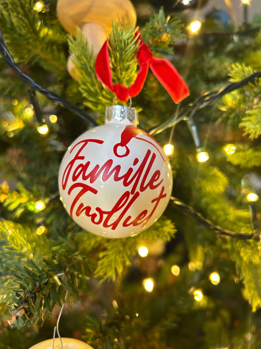 Ma boule de Noël personnalisée - Mademoiselle Louloute